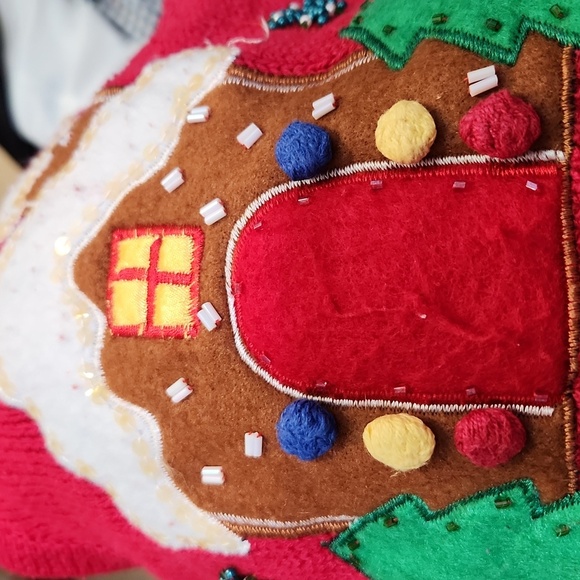 Bobbie Brooks Christmas gingerbread house themed sweater vest size small - Picture 15 of 15